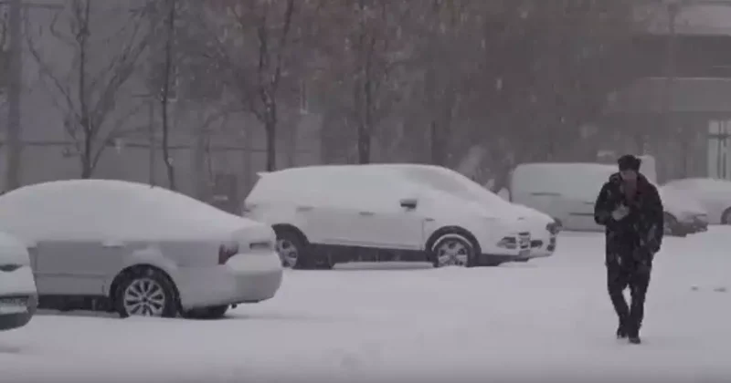 Bitlis’te yoğun kar yağışı! 180 köy yolu ulaşıma kapandı