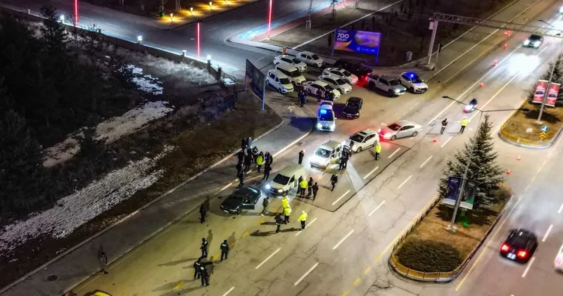 Kış turizminin merkezinde polis yılbaşı denetimine çıktı