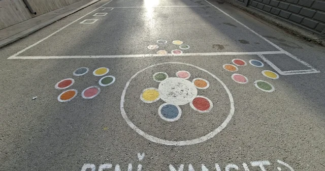 NÖHÜ gönüllü öğrencilerinden Selçuk İlkokulu na renkli dokunuş Niğde Haberleri