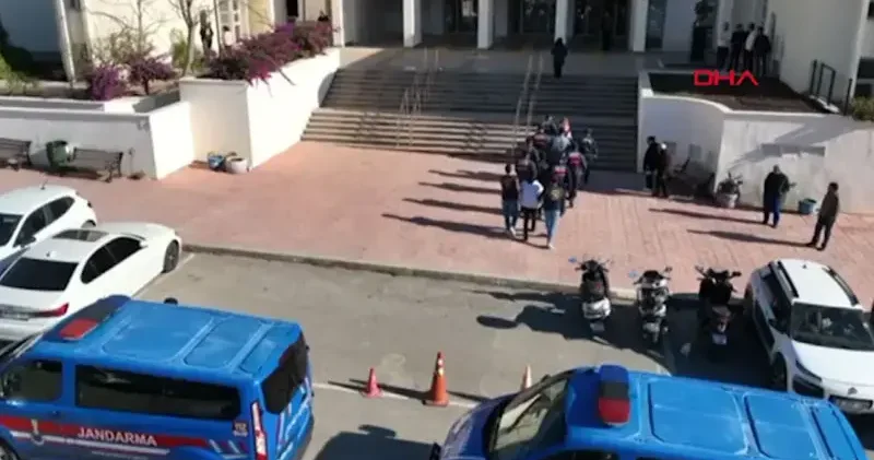 14 ilde 2 haftadır düzenlenen operasyonlarda 156 göçmen kaçakçılığı organizatörü yakalandı