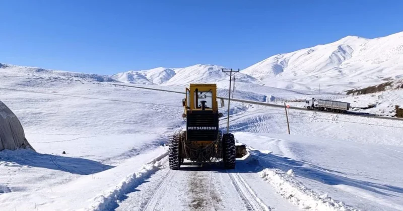 Van Bahçesaray kara yolu ulaşıma kapatıldı