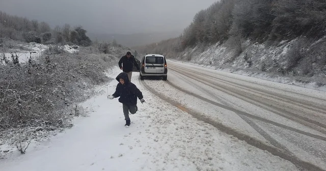 Kastamonu da kar yağışı nedeniyle 202 köy yolu kapandı Kastamonu Haberleri