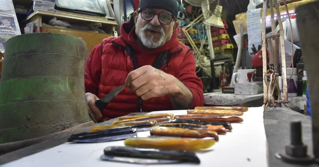 Sivas ta minyatür bıçakların ustası Şirin Baba ya hastalık engeli Sivas Haberleri