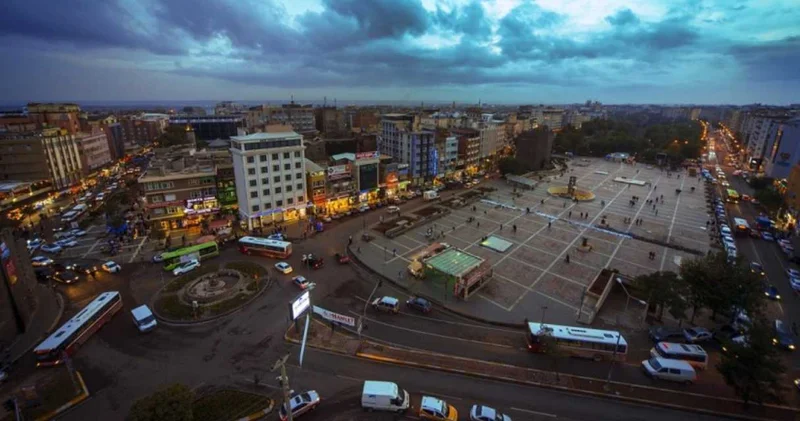 Bir grup avukat Diyarbakır da Öcalan mitinginin yasaklanması için başvurdu