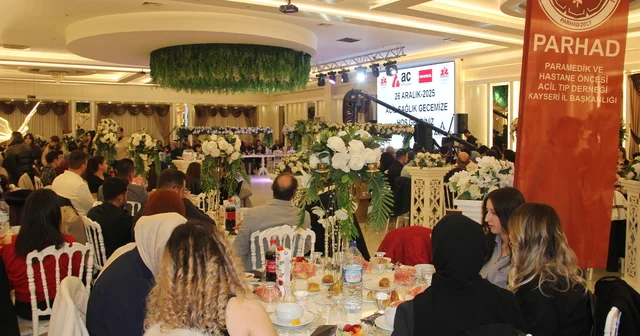 PARHAD Kayseri İl Başkanlığı sağlık çalışanları için Acil Sağlık Gecesi düzenledi Kayseri Haberleri