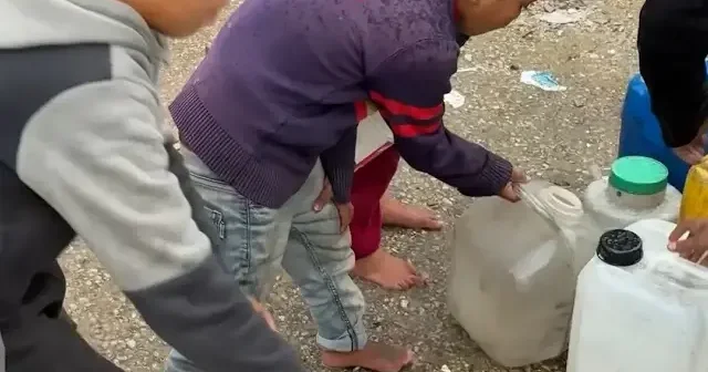 Gazze’nin Kuzeyinden son durumu anlattı: Çıplak ayaklarla su sırası bekliyorlar VİDEO İZLE