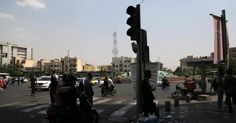 İran İçişleri Bakanı, ülke nüfusunun 75 yılda 40 milyonun altına ineceğini söyledi