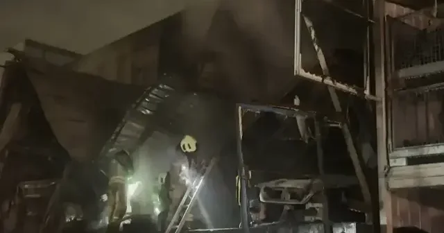 Atatürk Oto Sanayi Sitesi nde yangın VİDEO İZLE