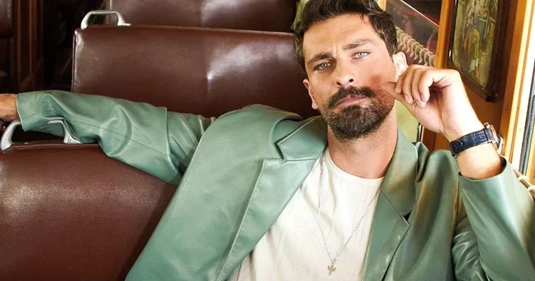 Onur Tuna albüm çıkardı