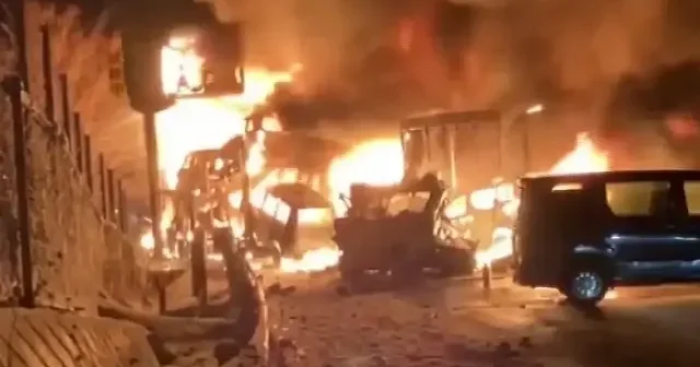 Japonya’da 50 araçlık zincirleme kaza: 2 ölü, 26 yaralı VİDEO İZLE