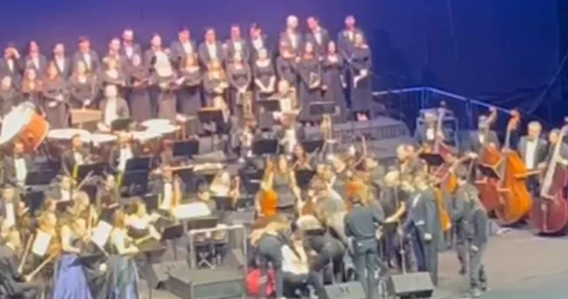 Fazıl Say’ın prömiyerinde korkulan anlar Magazin haberleri