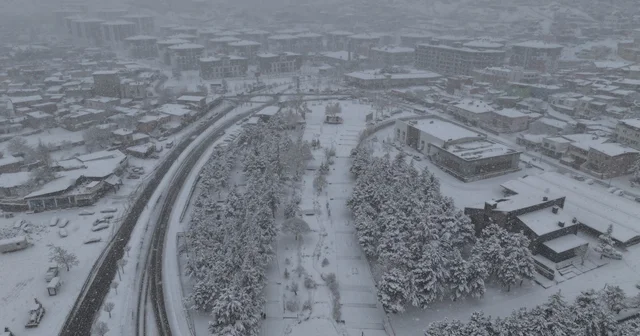 Başkan Özdoğan: Kar rahmettir, tüm ekiplerimizle sahadayız Kayseri Haberleri
