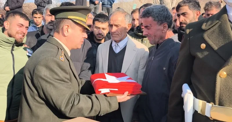 Uzman Çavuş Taner Arı gözyaşları ile uğurlanmıştı! Şehit babası için valilik açıklama yaptı