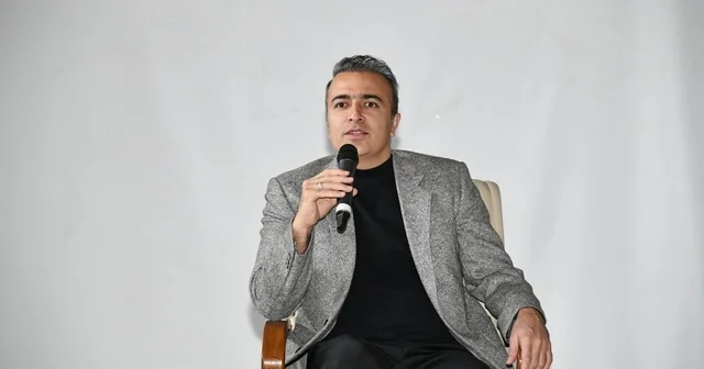 Ardahan Valisi Hayrettin Çiçek, Kariyer Günleri etkinliğinde öğrencilerle bir araya geldi Ardahan Haberleri