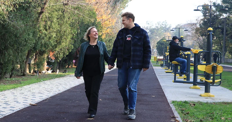 Diyalize mahkum olmaktan annesinin böbreğiyle kurtuldu Sağlık Haberleri
