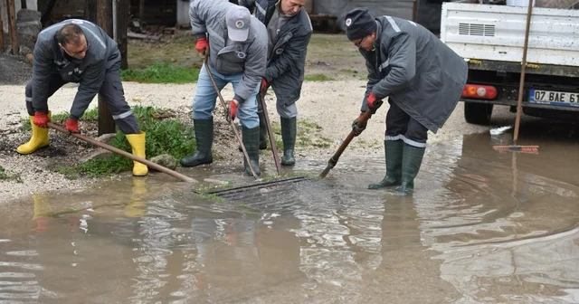 Kepez Belediyesi sağanak yağışlara karşı seferber oldu Antalya Haberleri