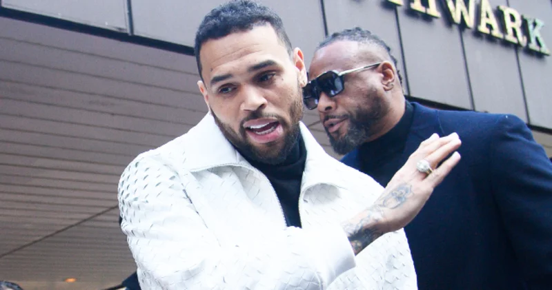 Chris Brown, Londra da hakim karşısına çıktı Magazin haberleri