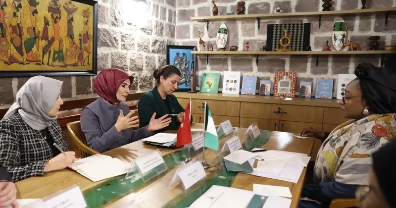 Bakan Göktaş, Nijerya Kadın İşleri ve Sosyal Kalkınma Bakanı Ibrahim ile görüştü