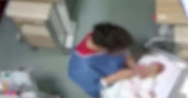 Bebeğe şiddet uygulayan hemşireye mahkemeden tokat gibi cevap