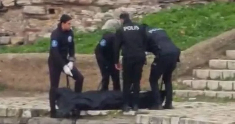 Son dakika: Samatya sahilinde vatandaşlar, denizde hareketsiz bir kişinin olduğunu gördü Son dakika haberleri