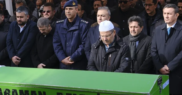 Karaman da hayatını kaybeden Milletvekili Osman Sağlam ın amcası toprağa verildi Karaman Haberleri