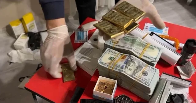 Iğdır da altın satma vaadiyle vatandaşları dolandıran 4 kişi yakalandı Iğdır Haberleri