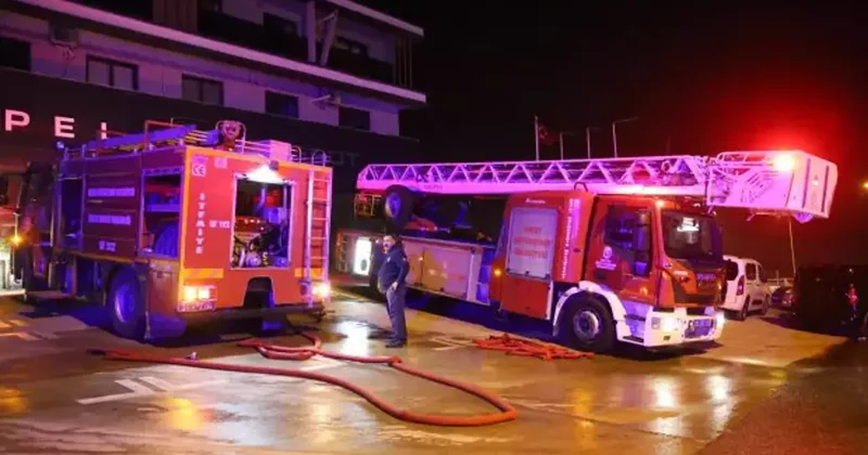 Hatay da yangın çıkan 2 katlı binada mahsur kalan 7 kişi kurtarıldı