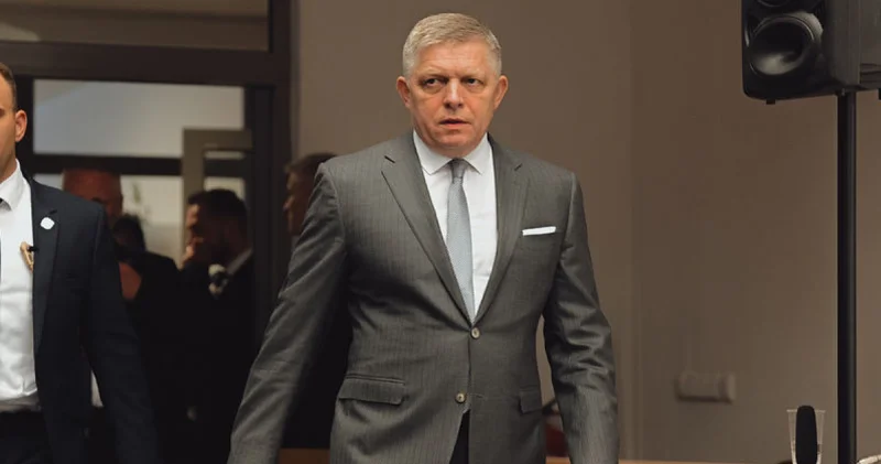 Politico iddia etti: Fico Trump ın ruh hali karşısında şoke oldu Dış Haberler