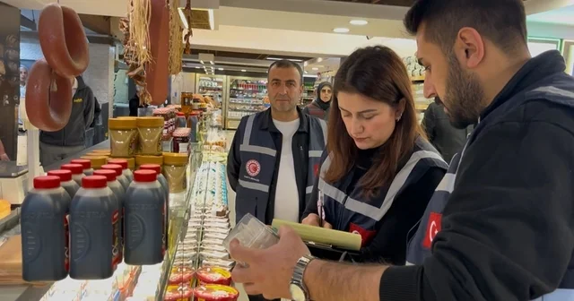 Ramazan öncesi Bursa da fahiş fiyat operasyonu Ramazan öncesi fırsatçılara darbe vuruldu: Bursa da 1,1 milyon lira ceza Bursa Haberleri