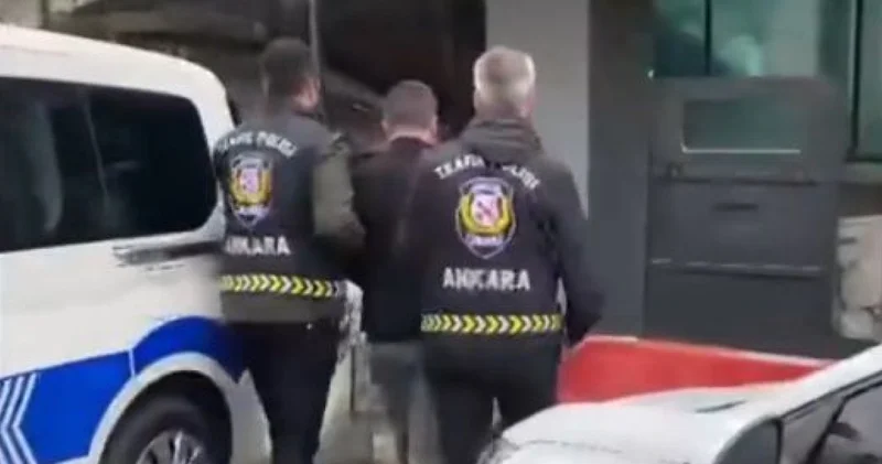 Yerlikaya: Yol vermeyen 2 taksi şoförü yakalandı Son dakika haberleri