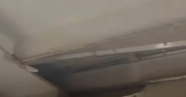 Bursa da yeni bir binadaki dairenin tavanı çöktü; o anlar kamerada Bursa Haberleri