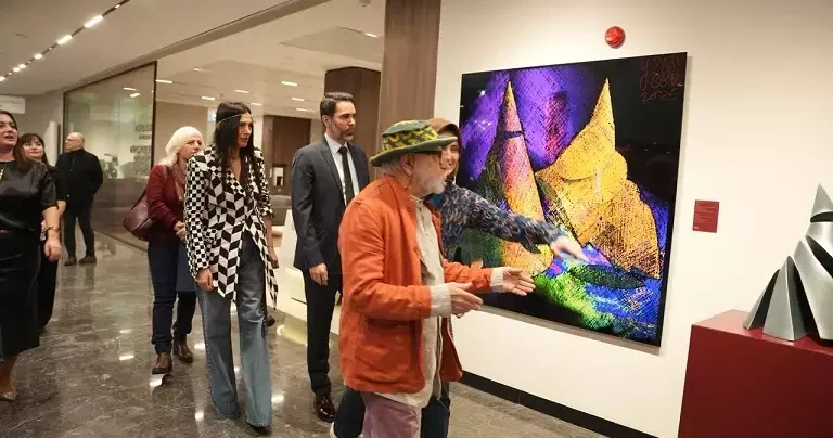 Yılmaz Zenger’in 286 eserlik koleksiyonu Memorial Göztepe’de sanatseverlerle buluştu