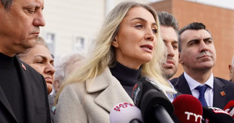 Dilek Kaya İmamoğlu ndan canlı yayın çıkışı: Artık bir tercih değil, zorunluluk