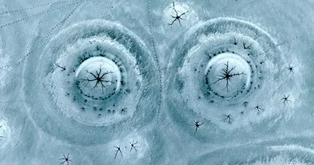 Gümüşören Barajı’nda doğanın sanat eseri: Göz bebeğini andıran buz desenleri havadan görüntülendi VİDEO İZLE