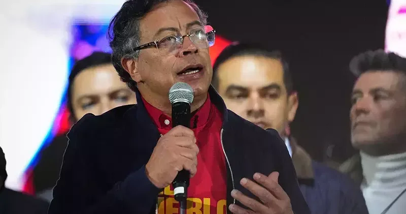 Kolombiya Cumhurbaşkanı Petro dan Maduro çağrısı