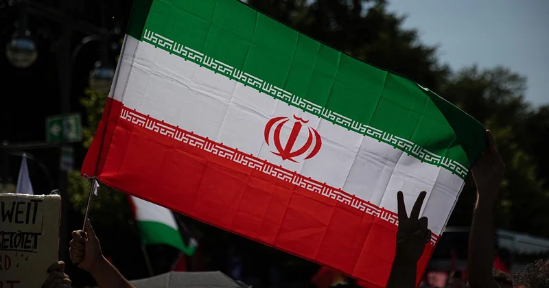 İran: Herhangi bir saldırı sınırlı da olsa topyekün ve benzeri görülmemiş bir şekilde karşılık bulur