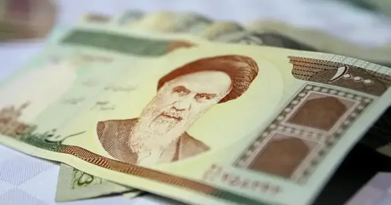 İran da dolar ulusal para birimine karşı tarihin en yüksek seviyesine çıktı