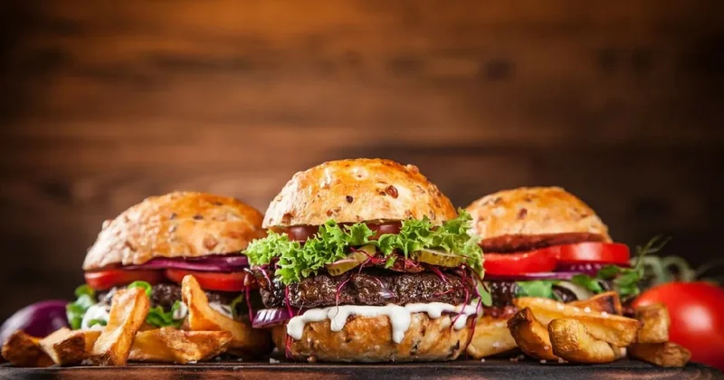 Referans ve şartla günde 10 müşteri alıyordu: Ticaret Bakanlığı Zmash Burger e inceleme başlattı