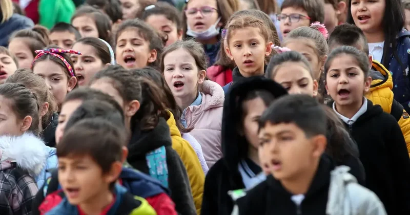 Milyonlarca öğrenciyi ilgilendiriyor! Sömestr tatili uzayabilir