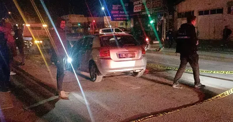 Çorum da çekiciye arkadan çarpan otomobilin sürücüsü yaralandı