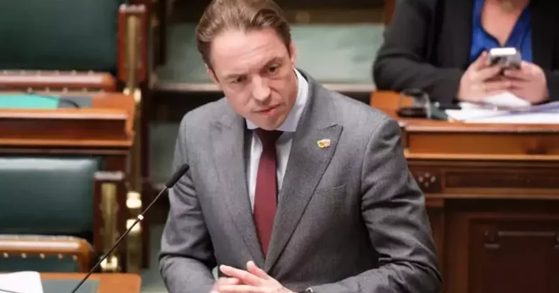 Belçikalı vekilden küstah sözler: Kutsalımıza dil uzatma cüretinde bulundu