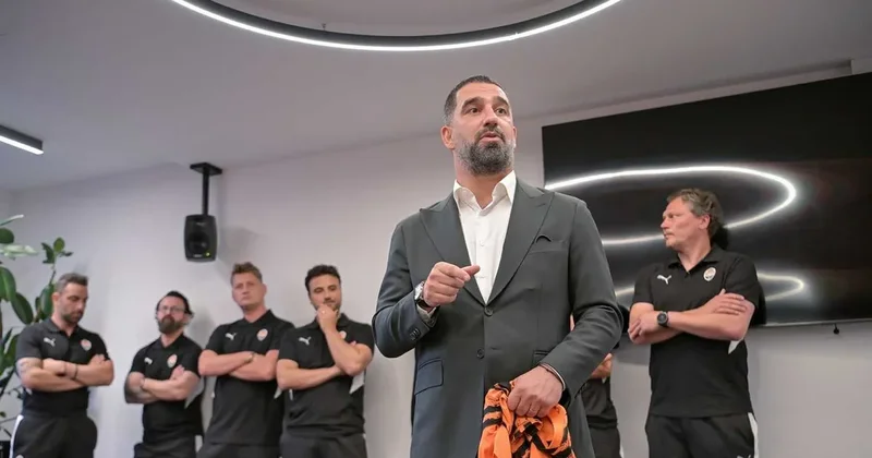 Göztepe den Shakhtar ve Arda Turan a stadyum cevabı