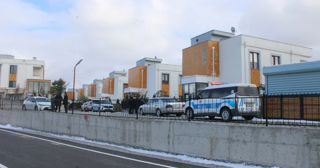 Eski ve yeni erkek arkadaşlar arasında bıçaklı kavga: 1 yaralı Kayseri Haberleri