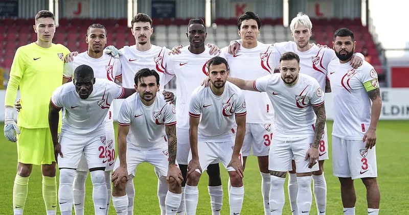 TFF 1. Lig de şampiyonluk hayalleri kalmadı: 15 isim için belirsizlik başladı