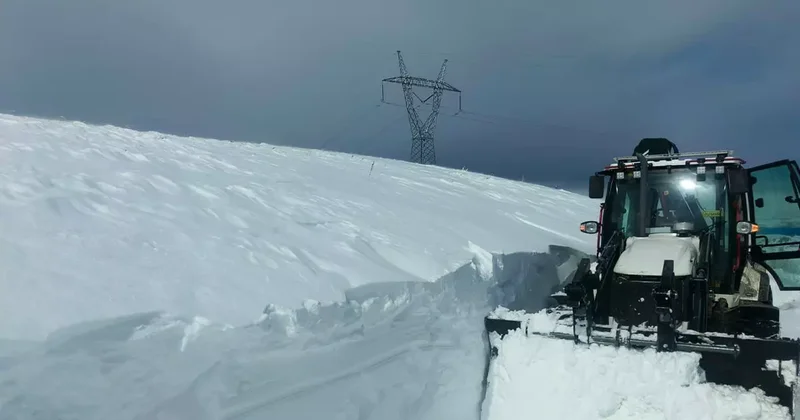 Elazığ da kapalı köy yolları ulaşıma açıldı