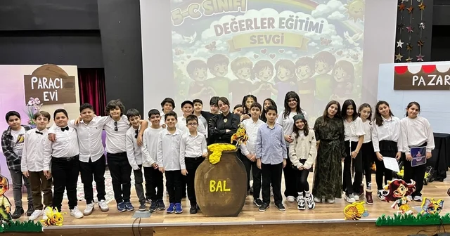 Bulut Başarı Koleji nde değerler sahneye taşındı Diyarbakır Haberleri