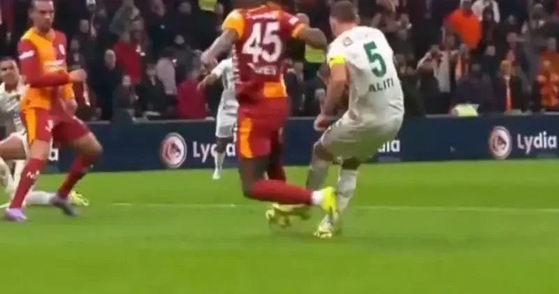 Fidan Aliti nin Osimhen e yaptığı hareket penaltı mı, müdahale var mı? Futbol Haberleri
