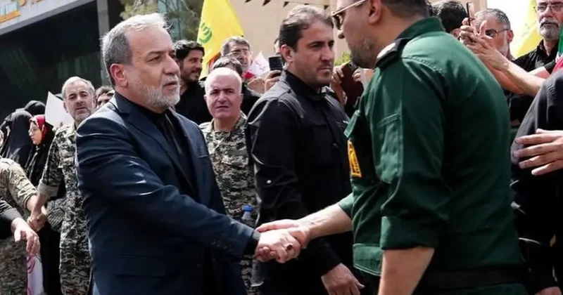 İran Dışişleri Bakanı ndan net mesaj: İran da rejim değişikliği imkansız