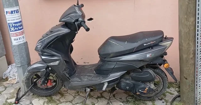 Balıkesir de bir motosiklet kurşunlandı Balıkesir Haberleri