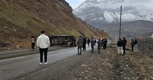 Hakkari de trafik kazası: 2 yaralı Hakkari Haberleri